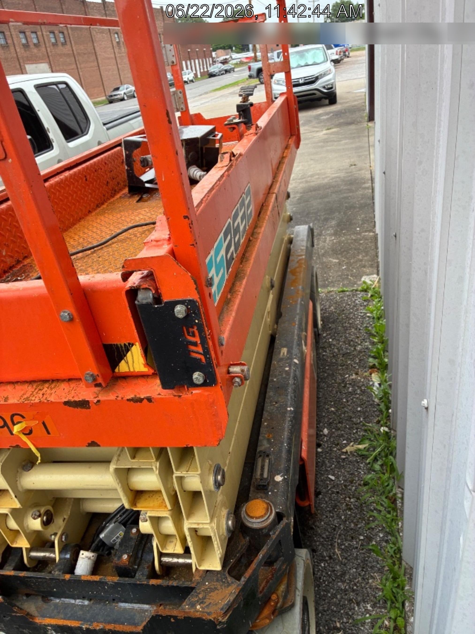 2022 JLG ES2632