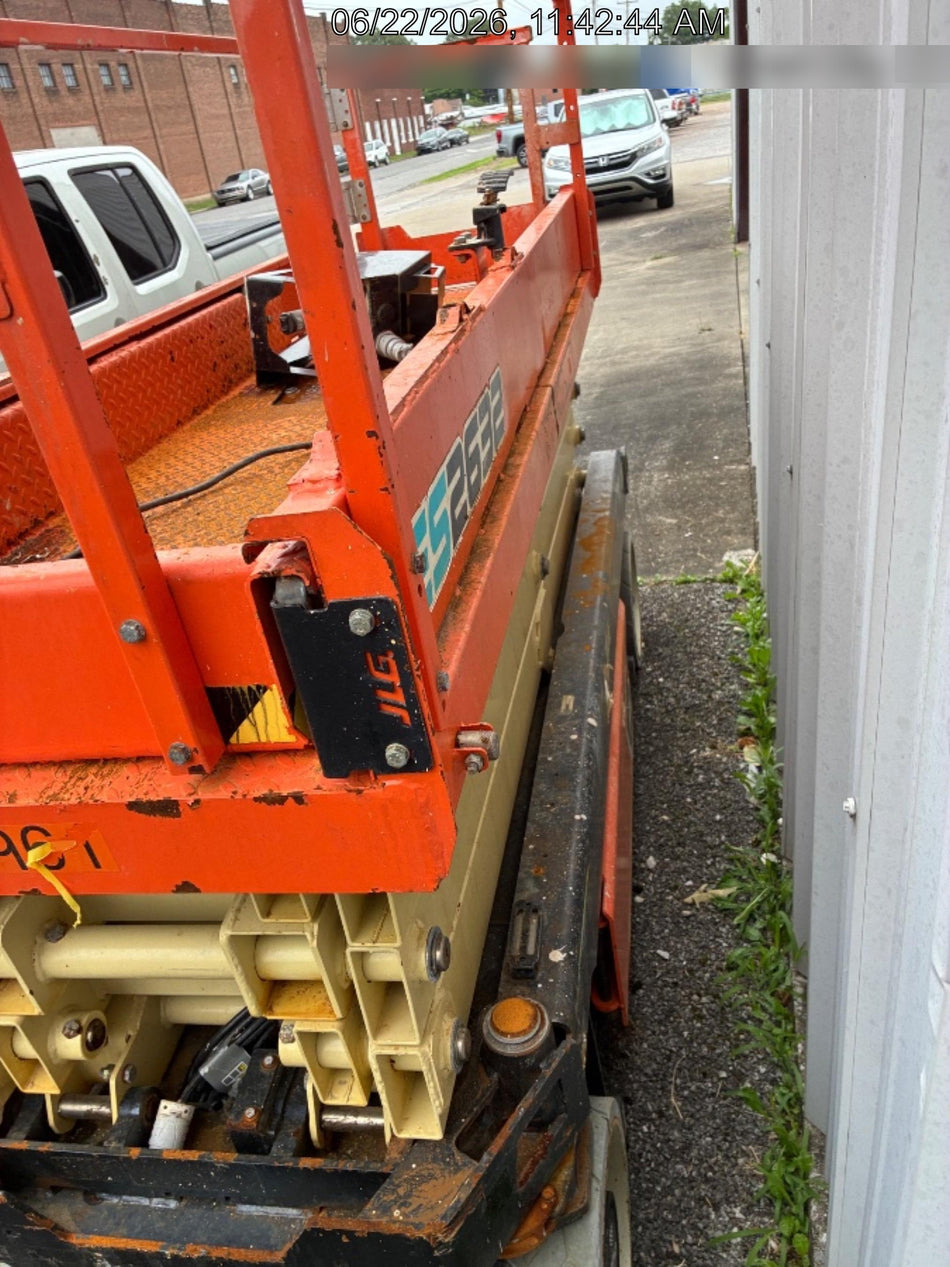 2022 JLG ES2632