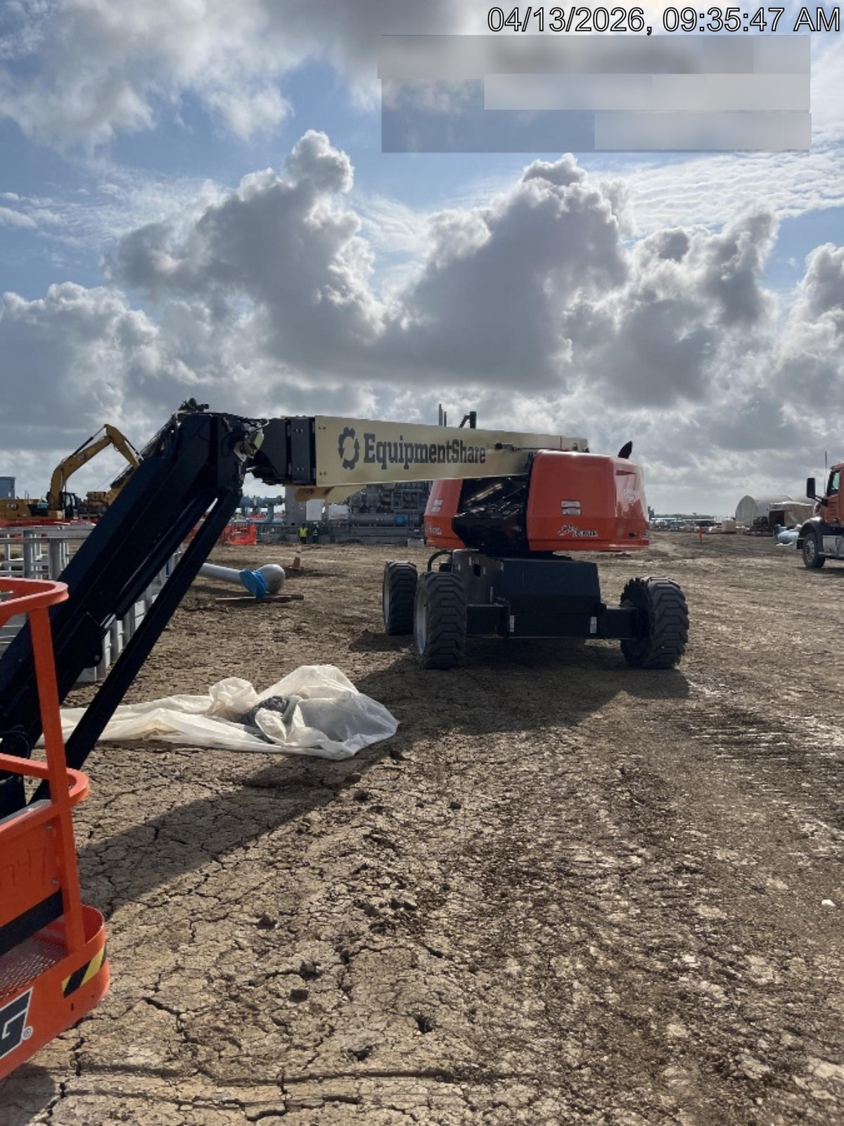 2025 JLG 660SJ