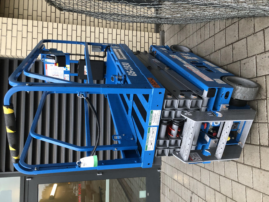 2020 Genie GS-1930 Fixed rails with chain entry gate - Pre A92.20, 800W Inverter