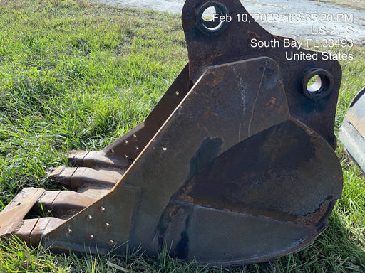 2017 CASE 36" Bucket - Case