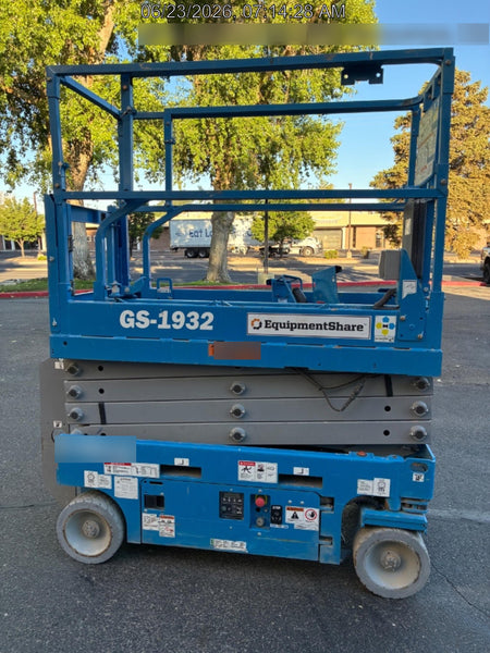 2021 GENIE GS-1932