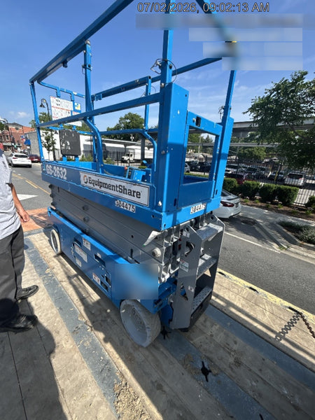 2023 GENIE GS-2632