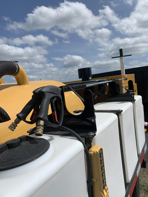 2022 Vac-Tron LP573XDT T4 Koehler Diesel Engine, 500 Gallon Debris Tank, x2 100 Gallon Water Tanks