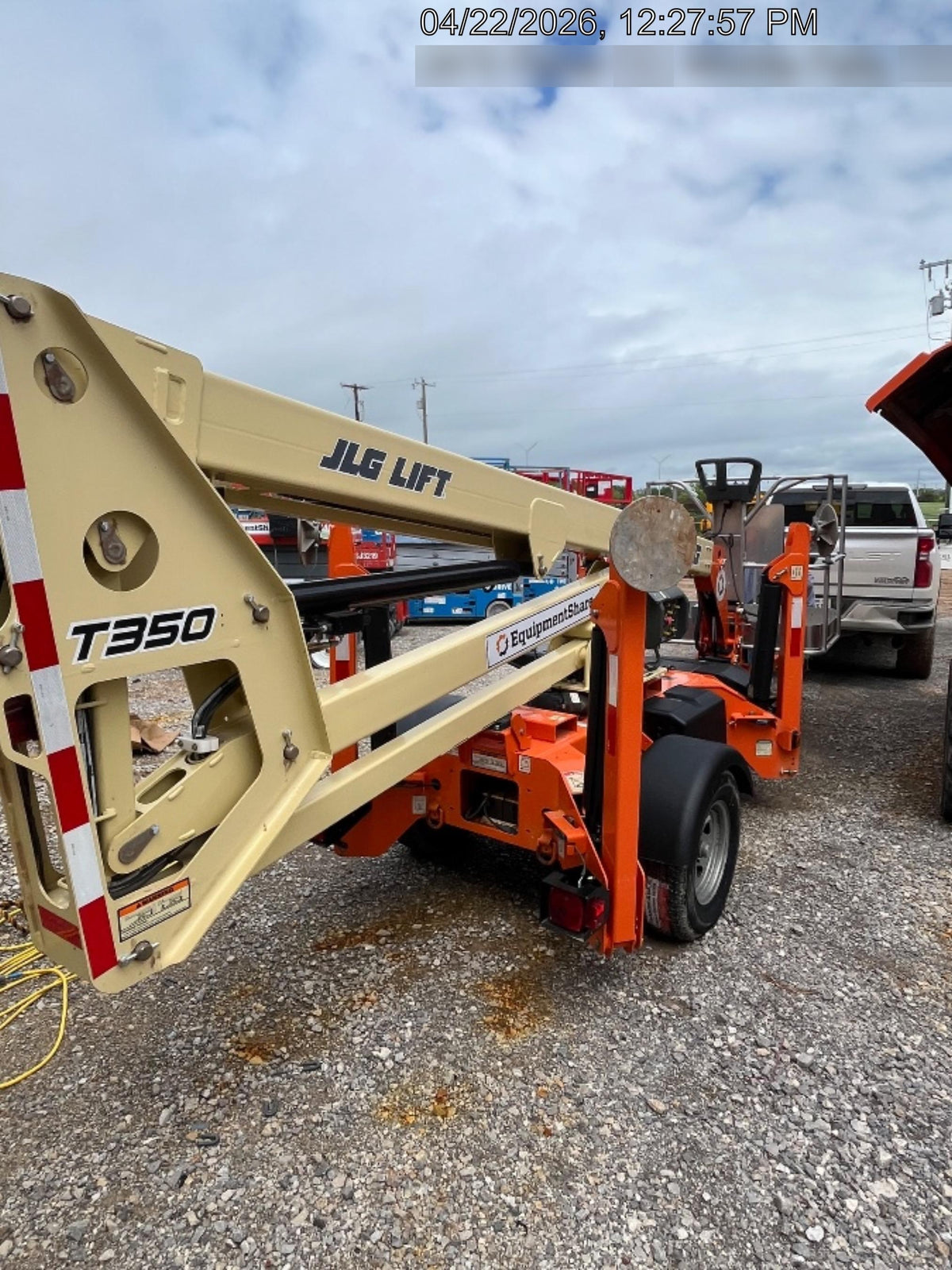 2023 JLG T350