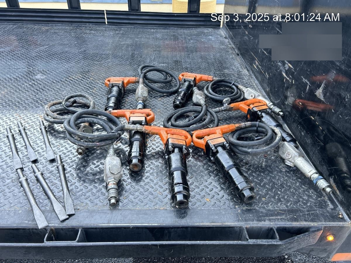 2021 MICHIGAN PNEUMATIC ES-CH3R-TRACKER