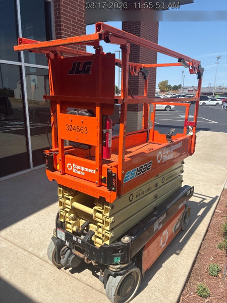 2023 JLG ES1932