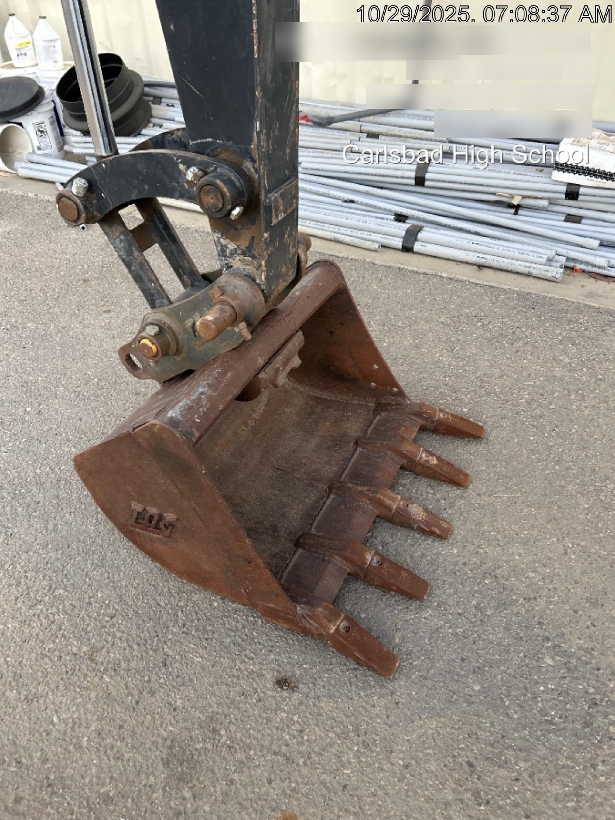 2021 DOOSAN 30" Bucket - Doosan