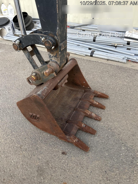 2021 DOOSAN 30" Bucket - Doosan