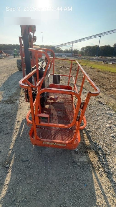 2019 JLG 860SJ