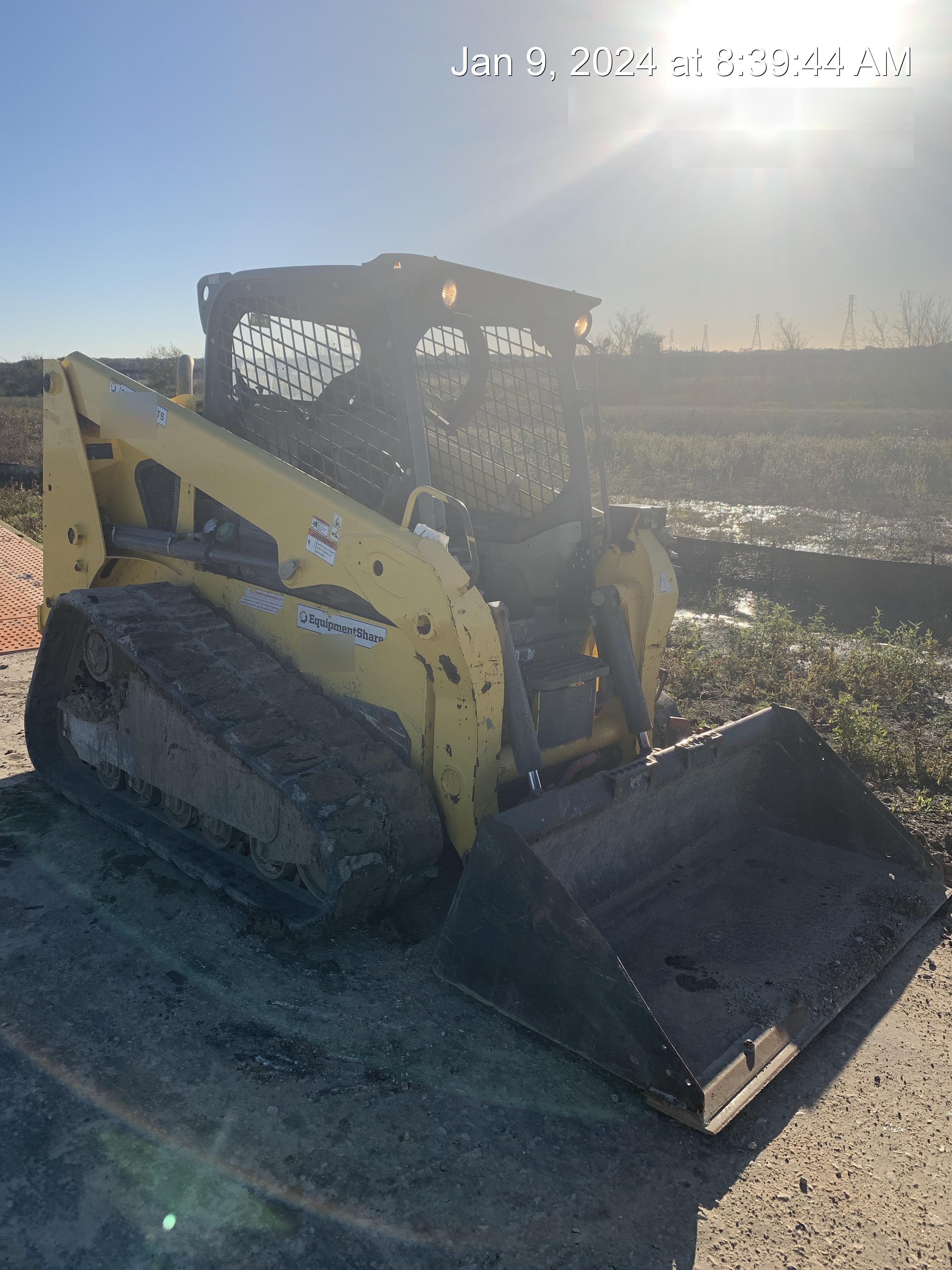 2018 Wacker Neuson ST35 ST35 10K Tracked Skid Loader, Canopy , ISO, Bucket Leveling, 82" Bucket w/ smooth bolt on edge