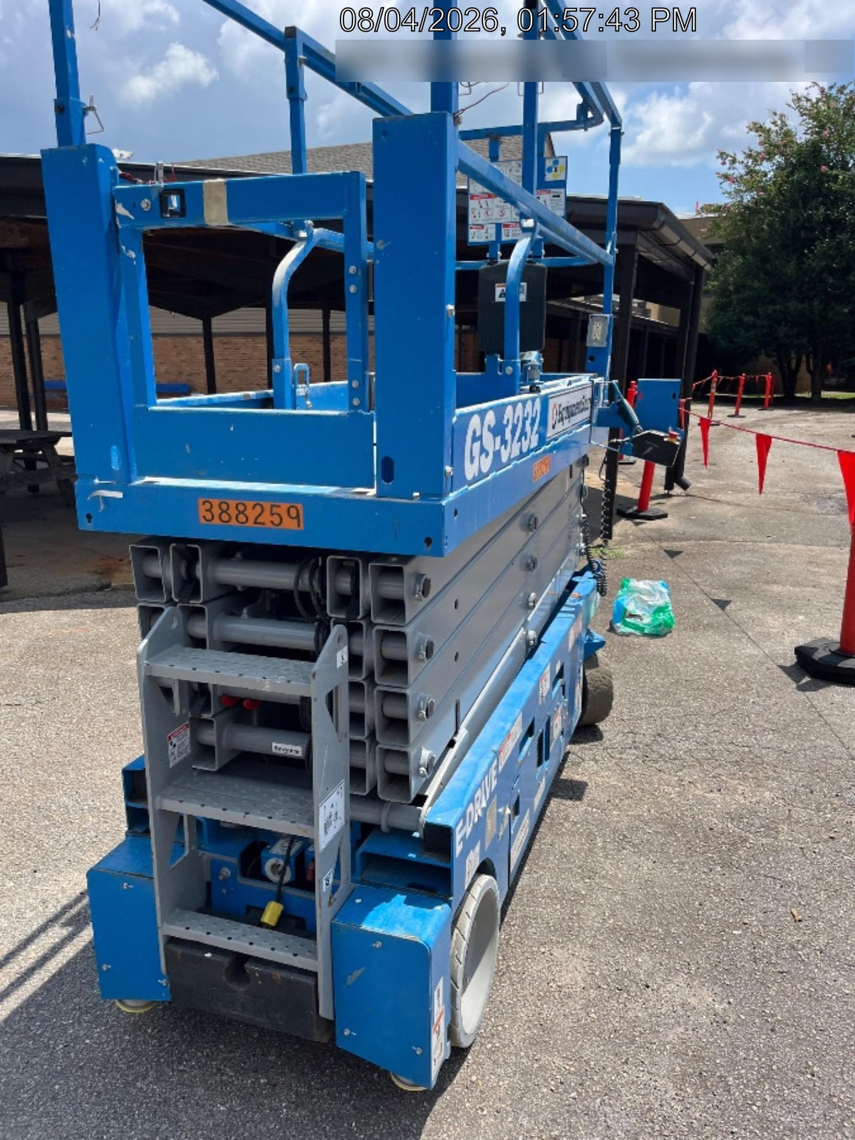 2024 GENIE GS-3232