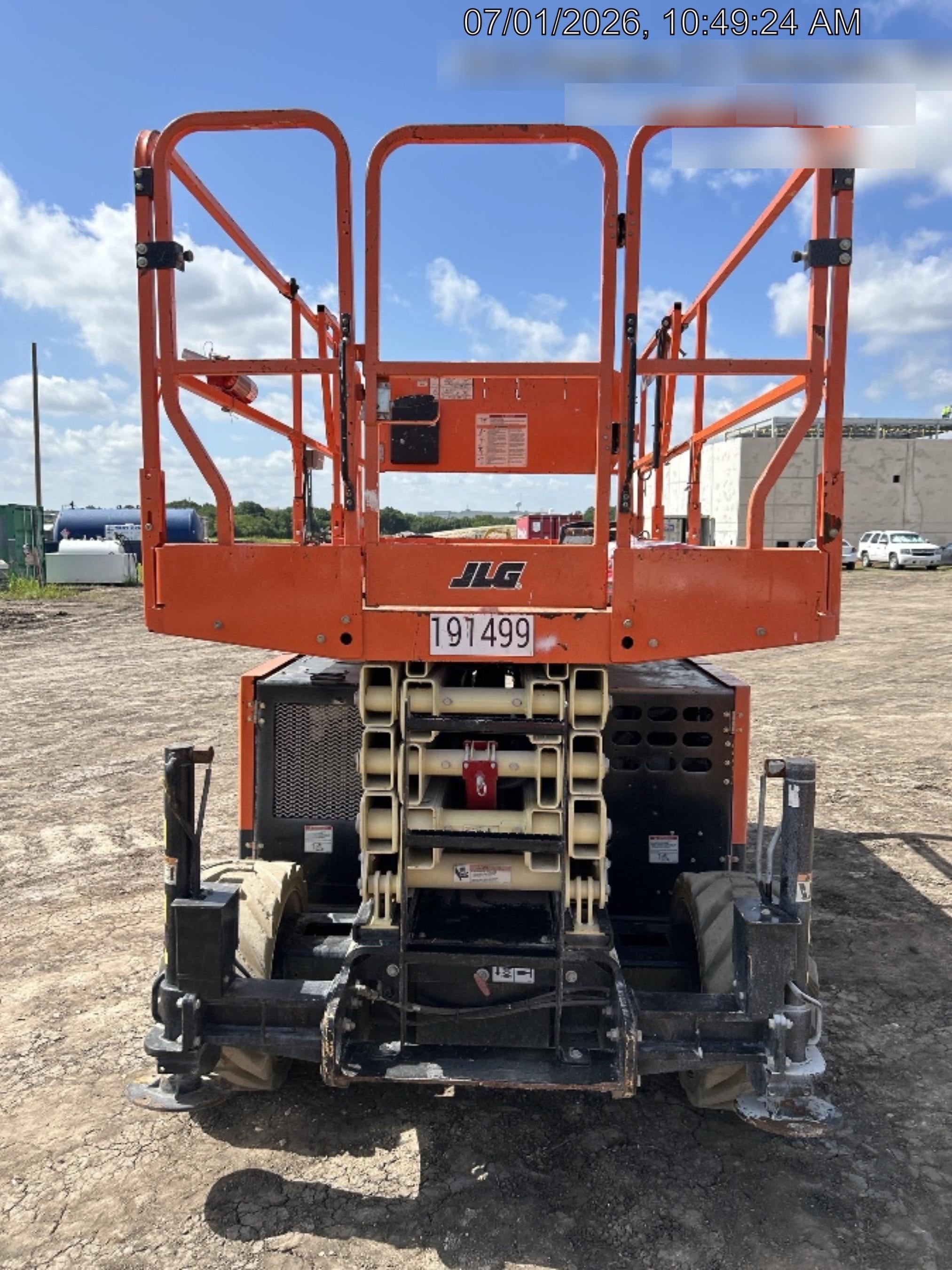 2021 JLG RT4069