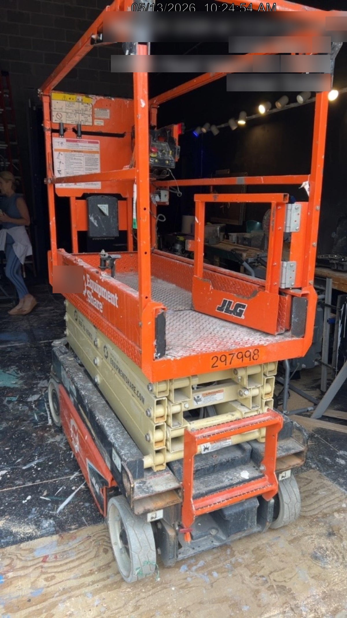 2023 JLG ES1932