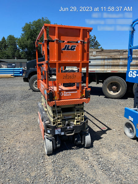 2022 JLG ES1932