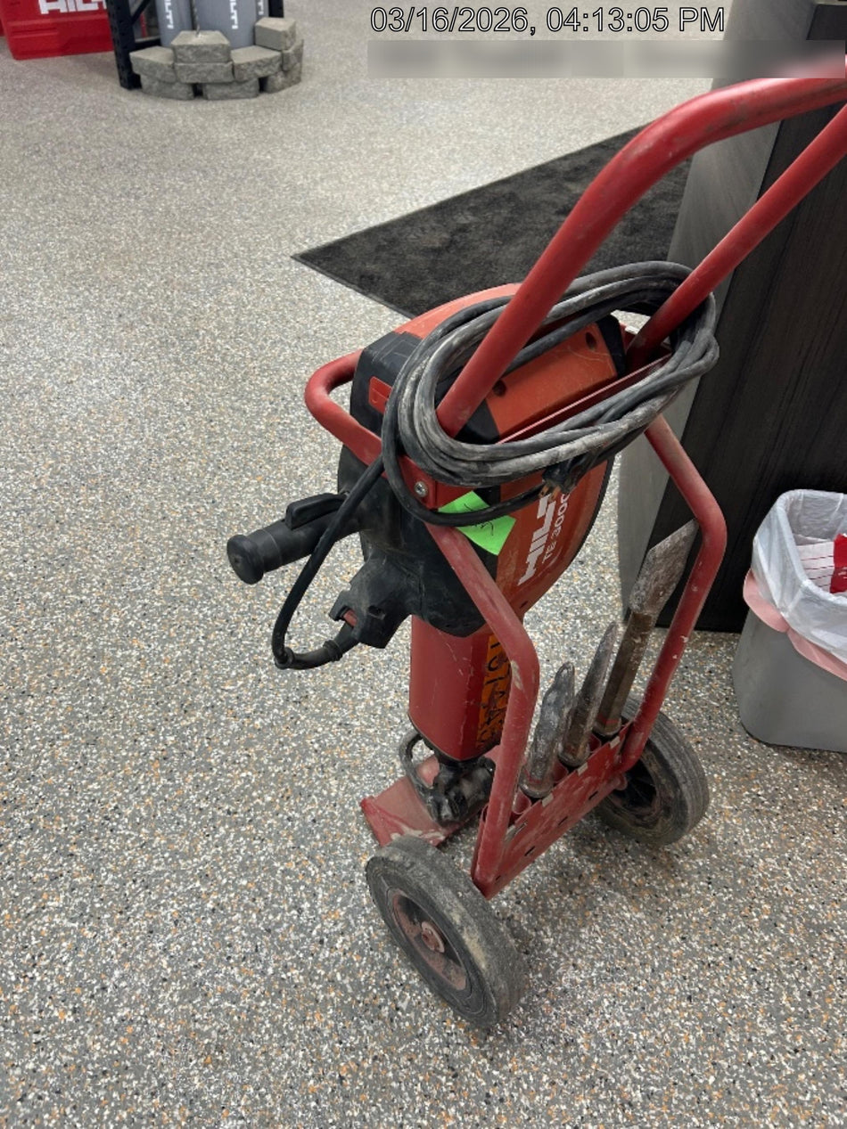 2021 HILTI TE 3000-AVR