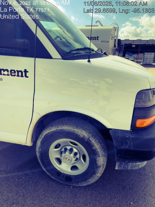 2025 CHEVROLET Express Van - Rental