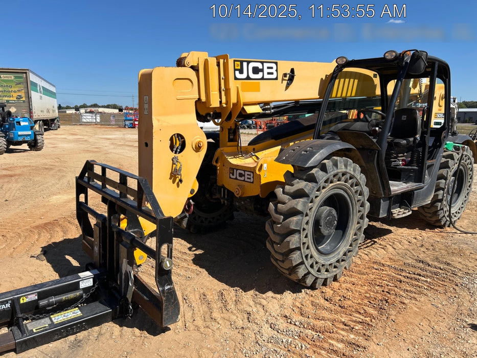 2019 JCB 509-42 Open ROPS, 74 HP, Solid Tires, Worklights, Beacon, Aux Hydraulics, Lifting Eye 66" Carriage/60" Forks