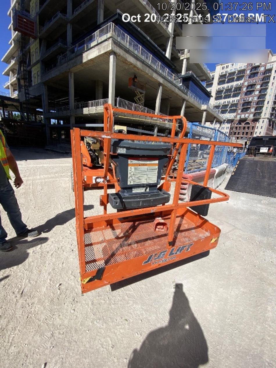 2021 JLG E450AJ