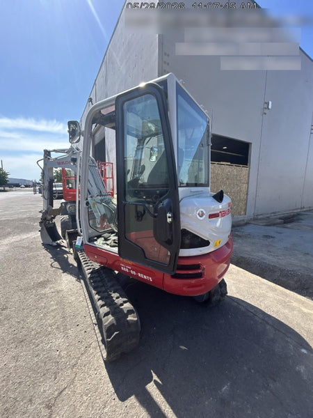 2025 TAKEUCHI TB235-2CR