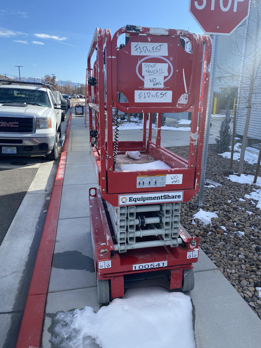 2020 MEC 1330SE Solid NM Tires, Steel Swing out Doors, LCS, Beacon, 900W Invertor