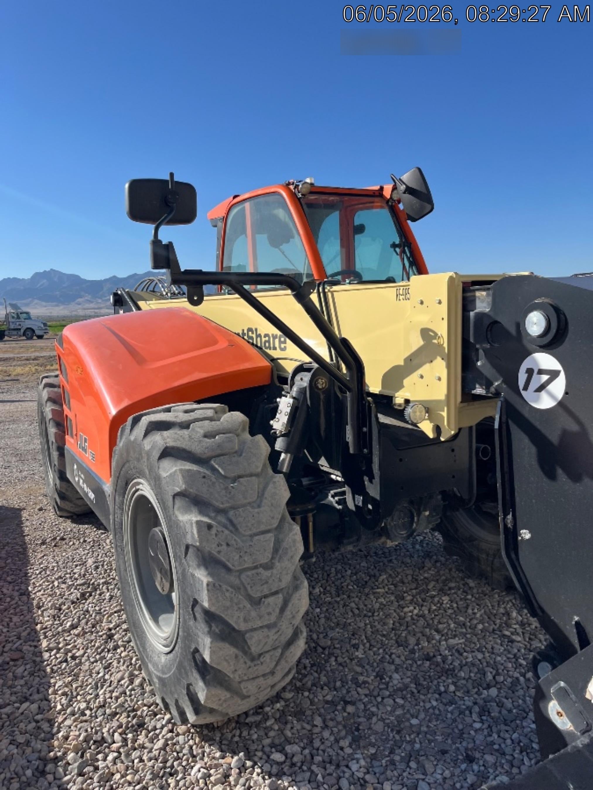 2024 JLG 1732