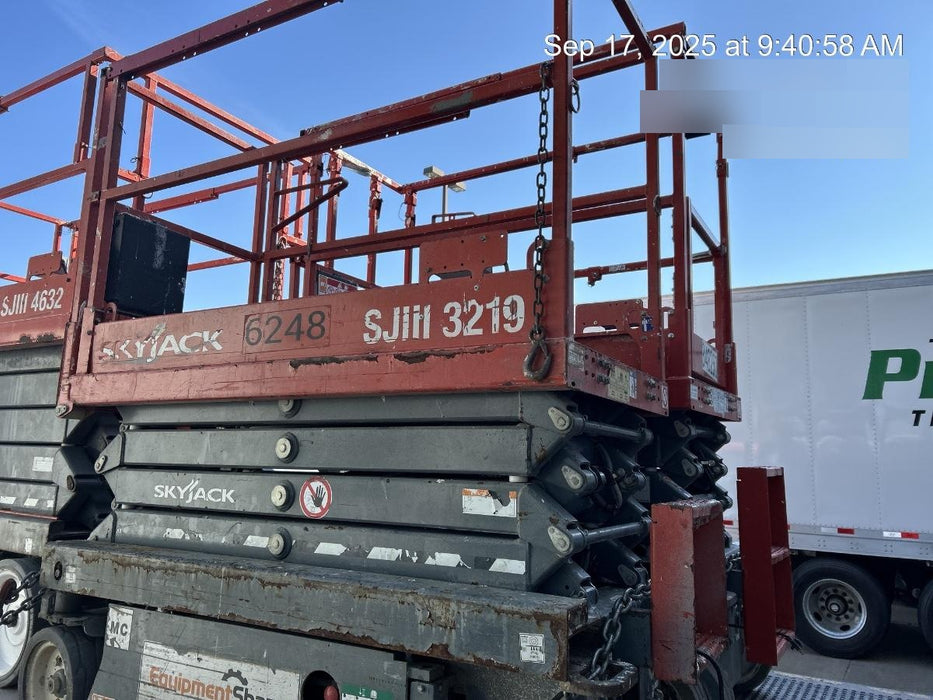 2017 Skyjack SJIII-3219 Skyjack SJ3219, Trojan Battery Set, Extended Warranty 5yr/5k hr