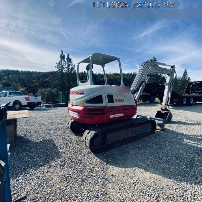 2020 TAKEUCHI TB250-2