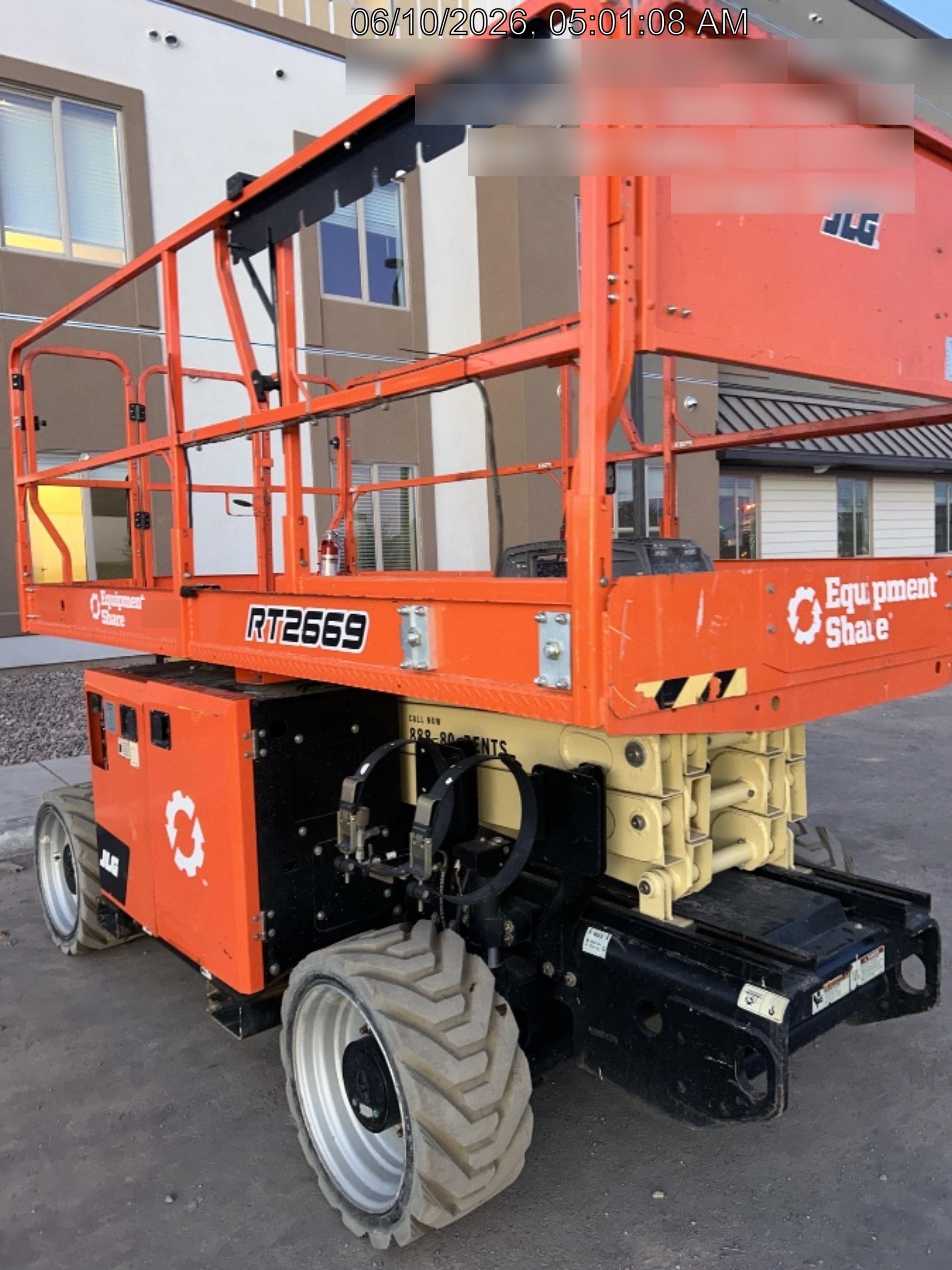 2023 JLG RT2669