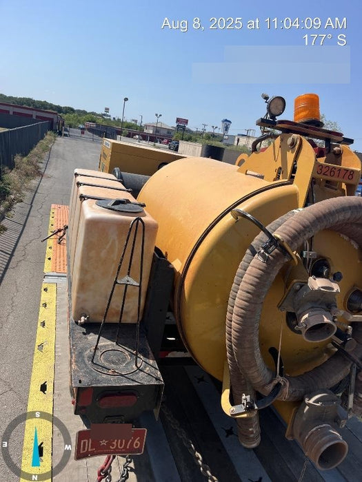 2023 Vac-Tron LP573XDT T4 Koehler Diesel Engine, 500 Gallon Debris Tank, x2 100 Gallon Water Tanks