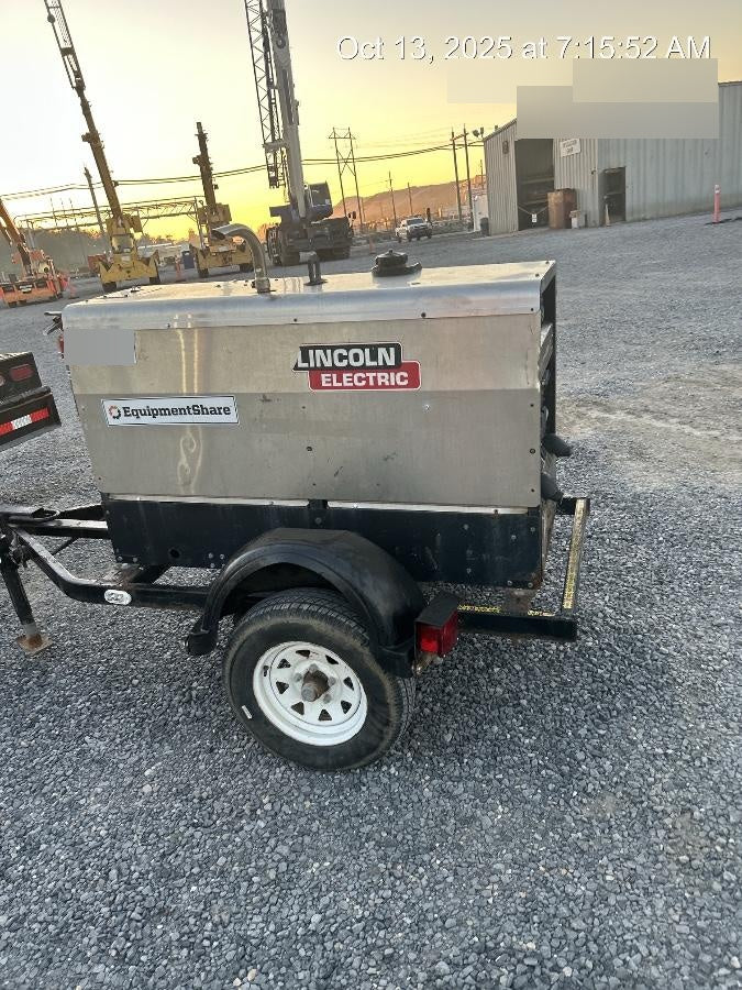2019 Lincoln Electric Vantage 322 Lincoln Vantage 322 Welder w/Trailer, Light Kit, Cable Rack