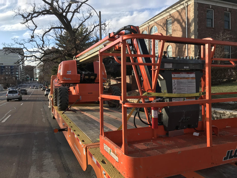2019 JLG 660SJ