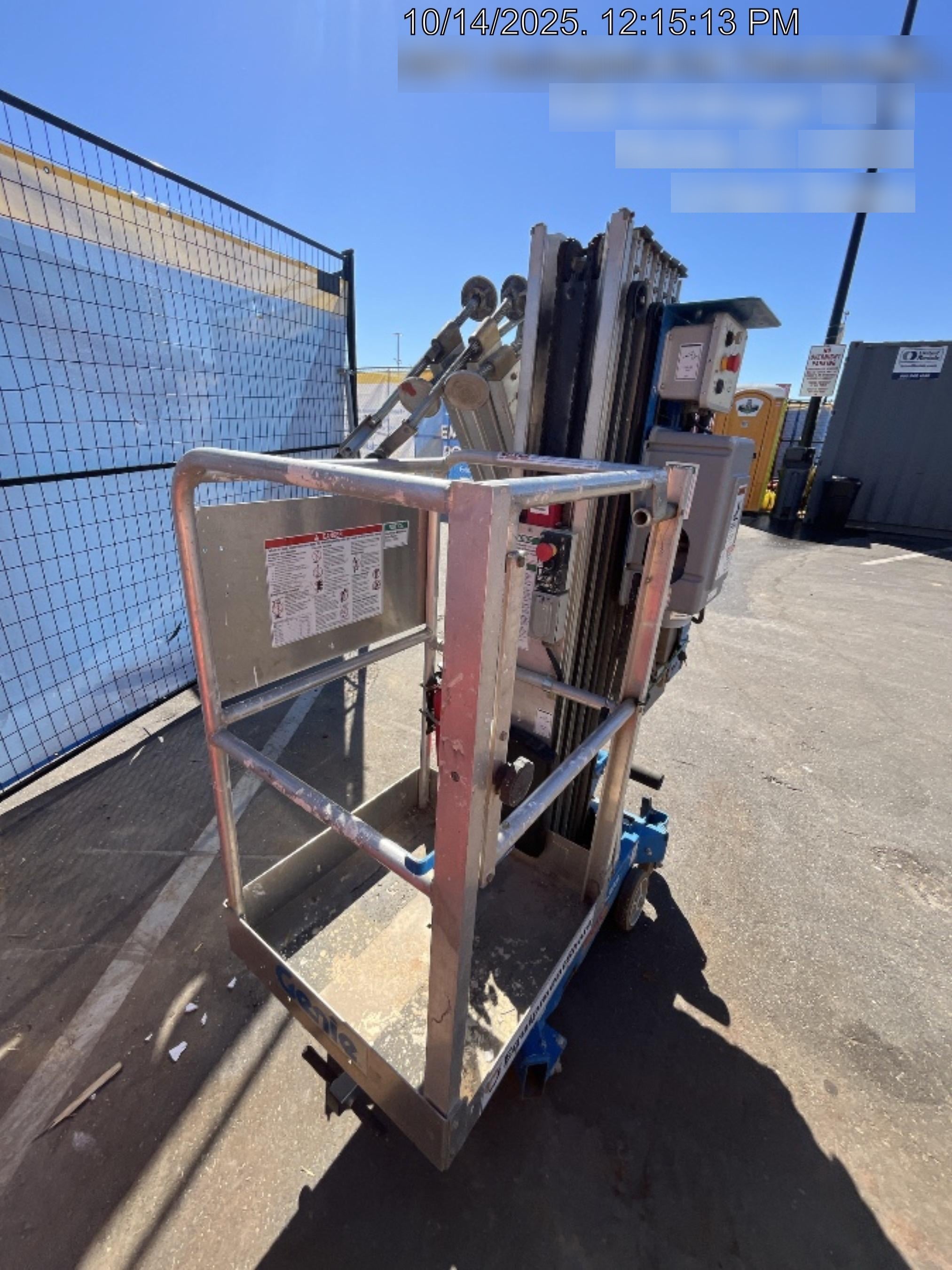 2019 GENIE AWP-30S