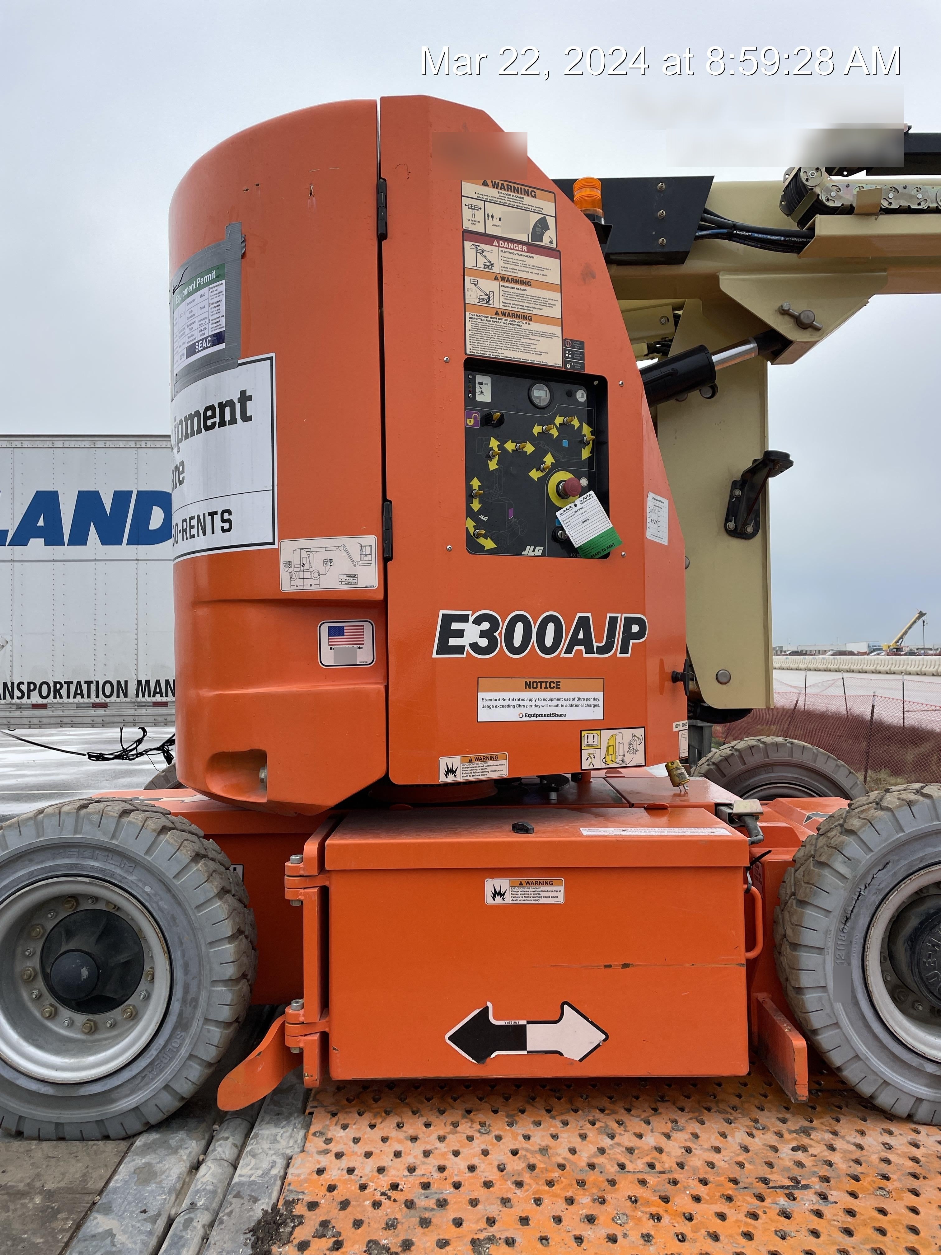 2019 JLG E300AJP