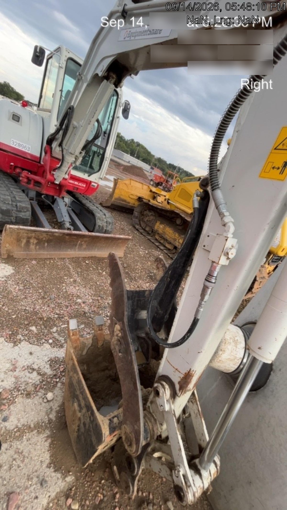 2023 TAKEUCHI TB250-2CR
