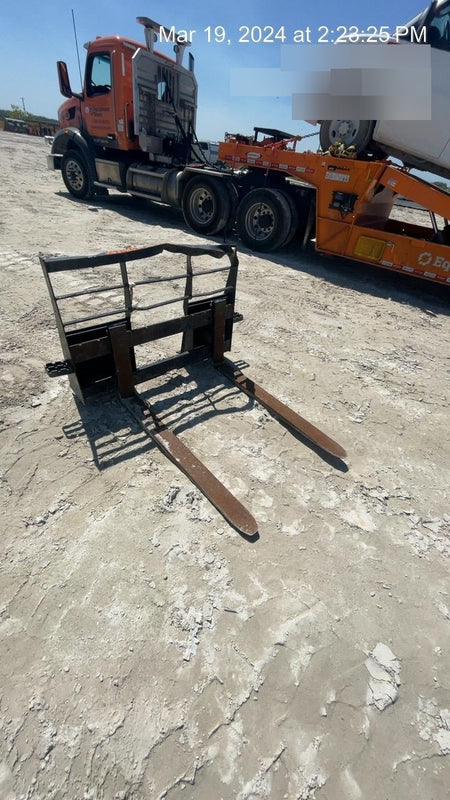 2022 ARROW MATERIAL HANDLING 48" Pallet Forks - Arrow