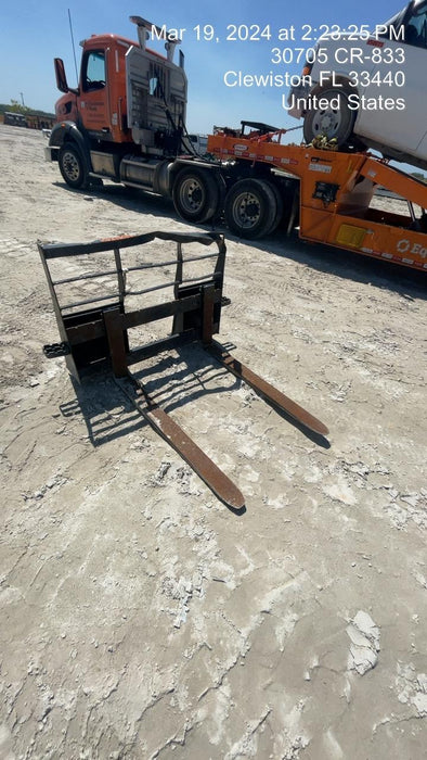 2022 ARROW MATERIAL HANDLING 48" Pallet Forks - Arrow