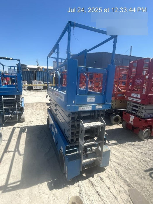 2020 Genie GS-3232 Standard, Folding half height swing gate, 800W Inverter