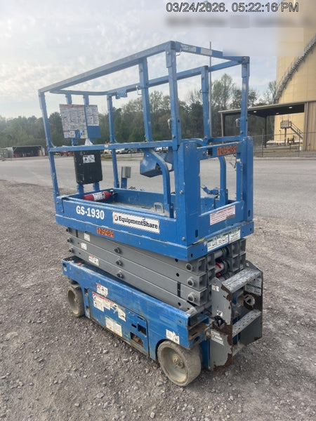 2020 Genie GS-1930 Solid Non Marking Tires, Beacon, Folding rails with half height swing gate