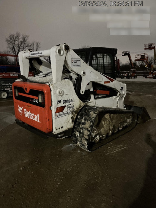 2021 BOBCAT T740