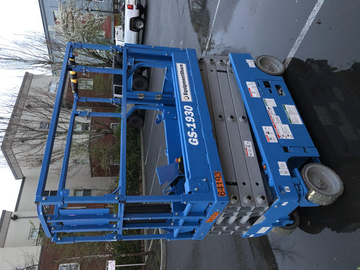 2020 Genie GS-1930 Solid Non Marking Tires, Beacon, Folding rails with half height swing gate, 800W Inverter