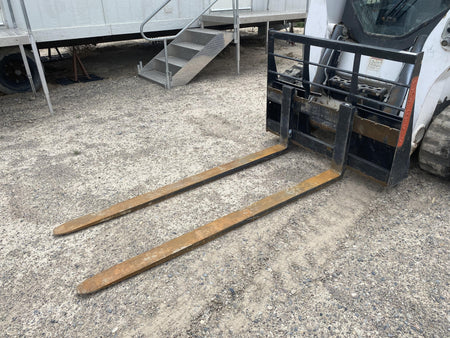 2022 ARROW MATERIAL HANDLING 60" Pallet Forks - Arrow