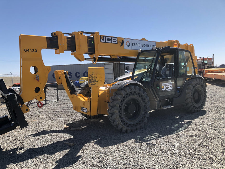 2019 JCB 512-56 Enclosed Cab, 109 HP, Solid Tires, Worklights, Beacon, Aux Hydraulics, Lifting Eye w/66" Carriage/60" Forks