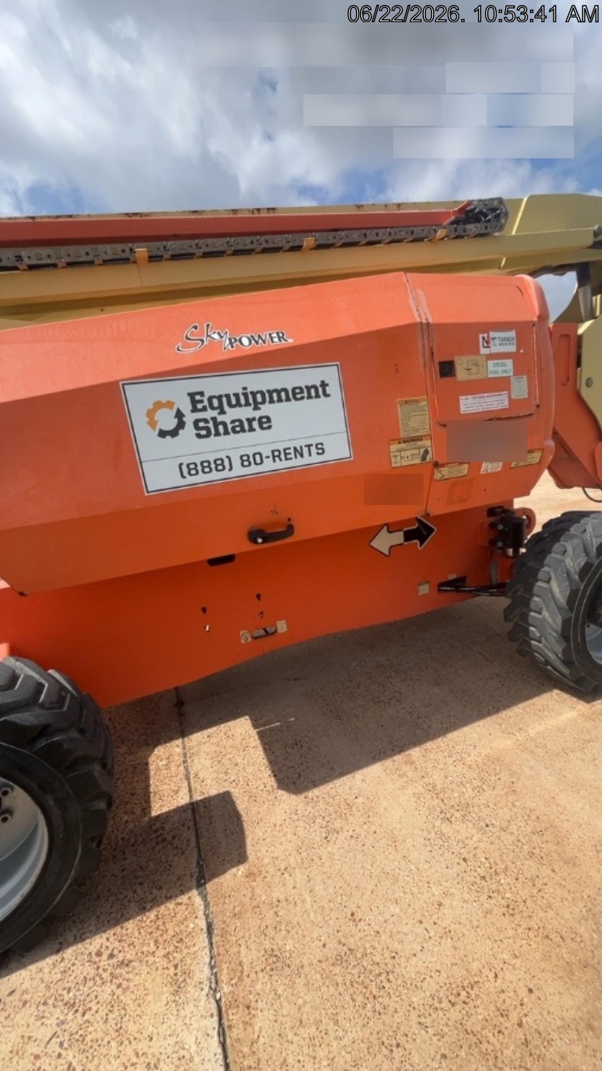 2020 JLG 800AJ