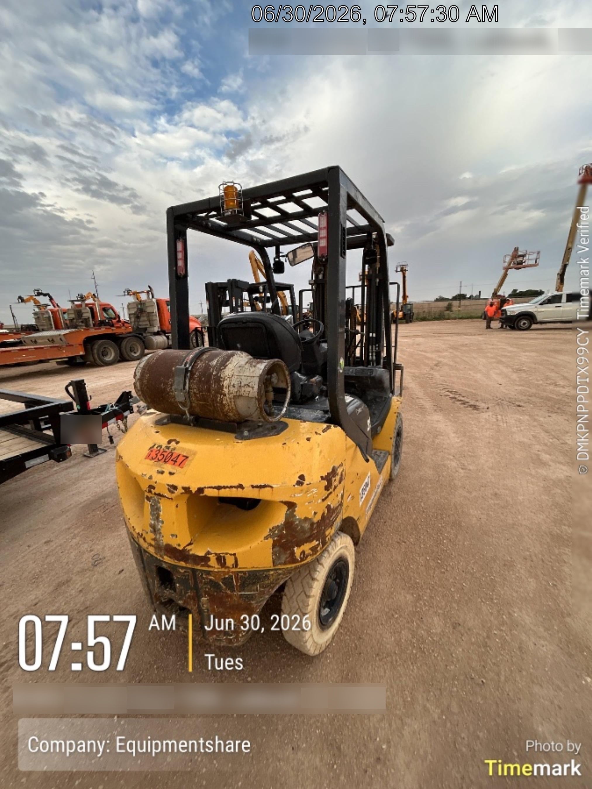 2021 KOMATSU FG25T-16