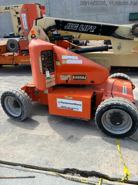 2019 JLG E450AJ