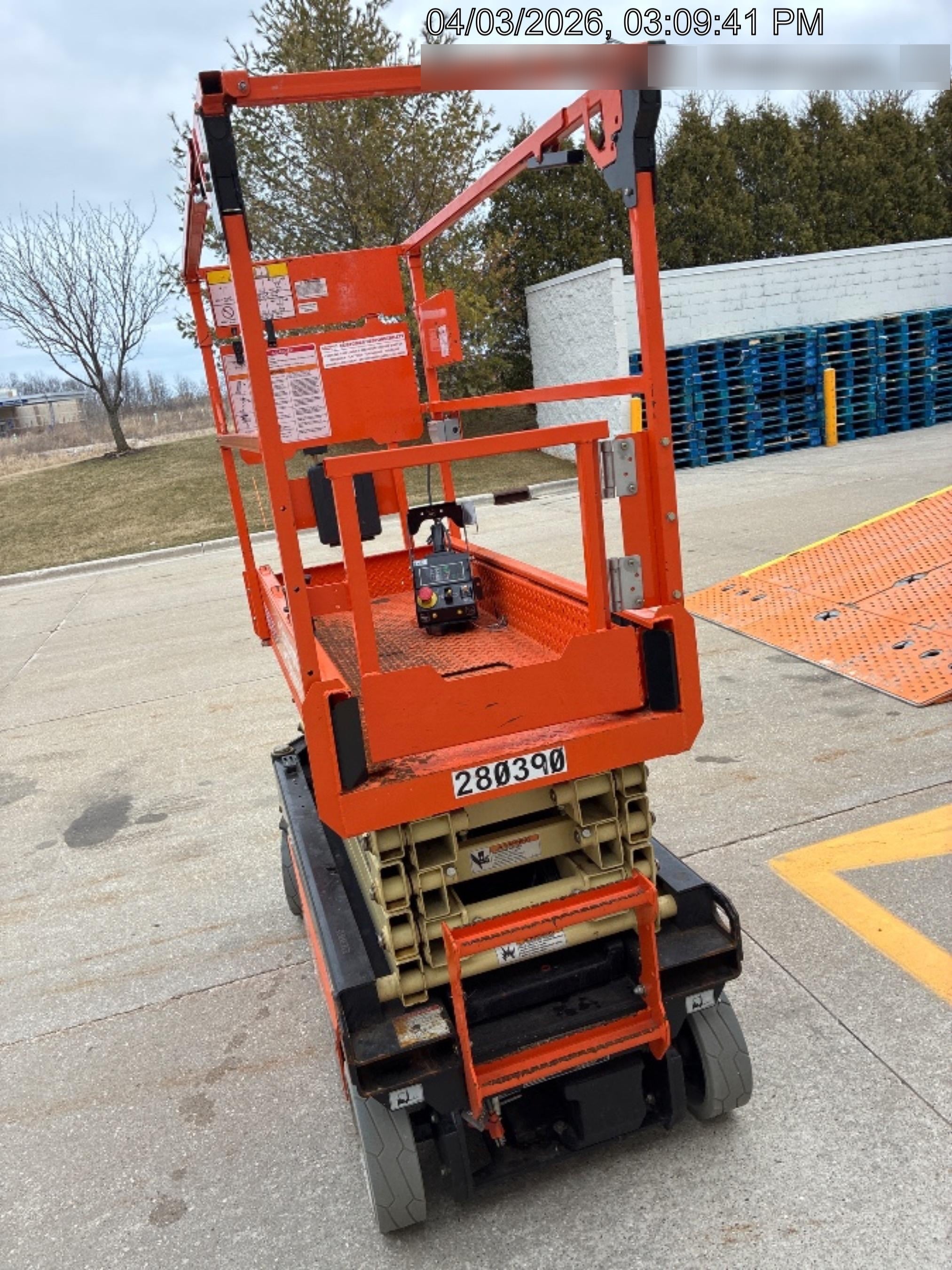 2022 JLG ES1932