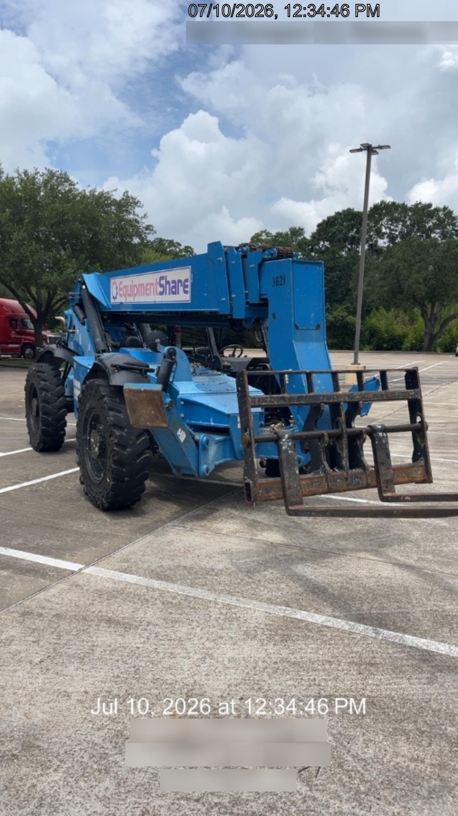 2017 Genie GTH-1056 Genie GTH1056, Solid Tires, 60" carriage, Light Kit, Open ROPS - SN GTH-10E-11914