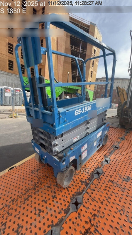 2020 Genie GS-1930 Fixed rails with chain entry gate - Pre A92.20
