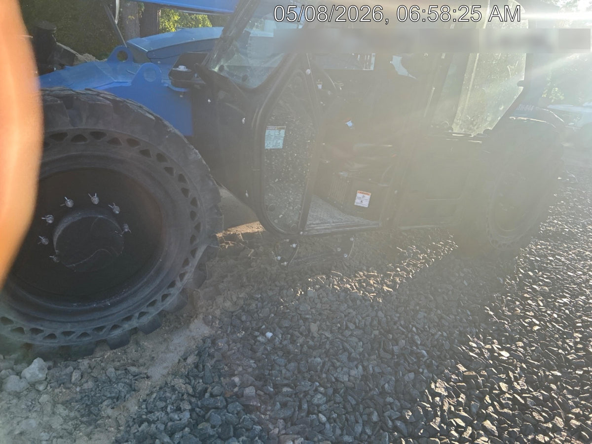 2024 Genie GTH-844 74Hp Dsl, Cab/Heat/Air, Sld Tires, LED WL, Bcn, L Hook, T3 + Access Control